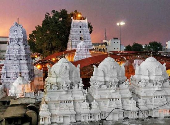 rajarajeshwara swamy temple